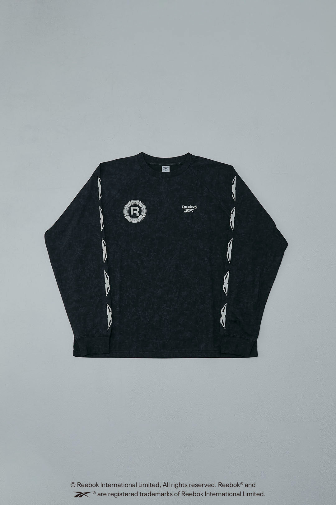 ESSENTIAL TRACK STAR L/S TEE リーボック エッセンシャル L/S-T EE