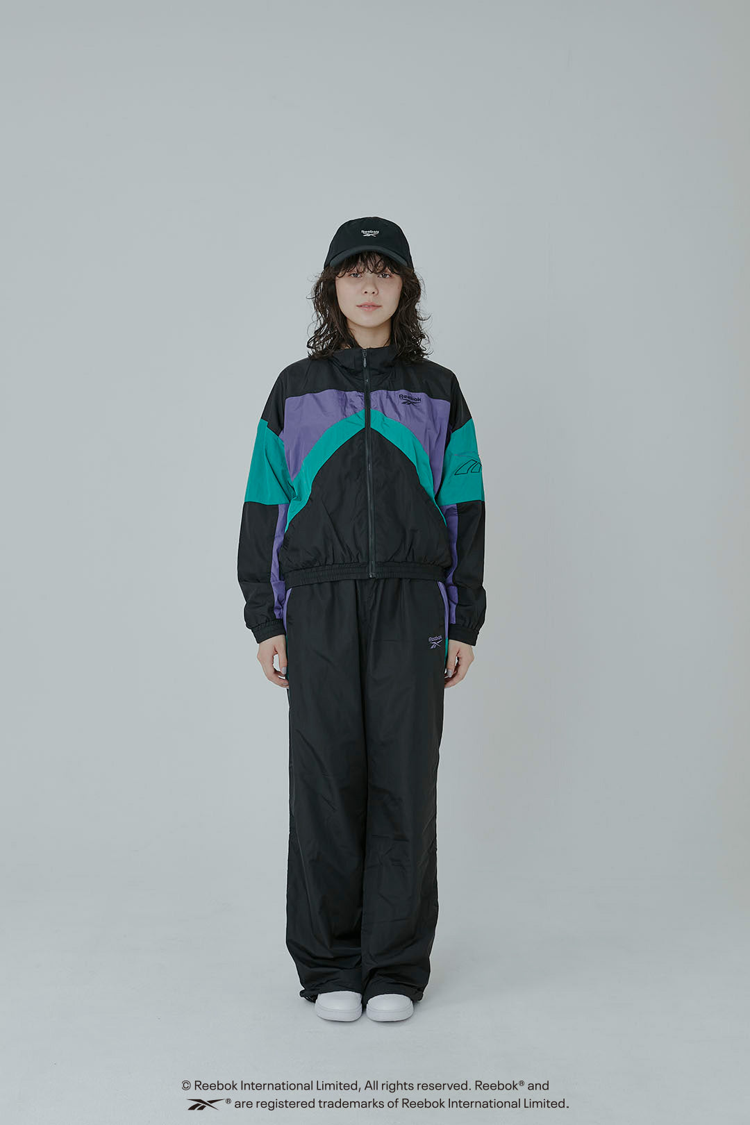 CLASSIC TRACK WIND WOMAN JACKET / リーボック クラッシック ウィンドジャケット