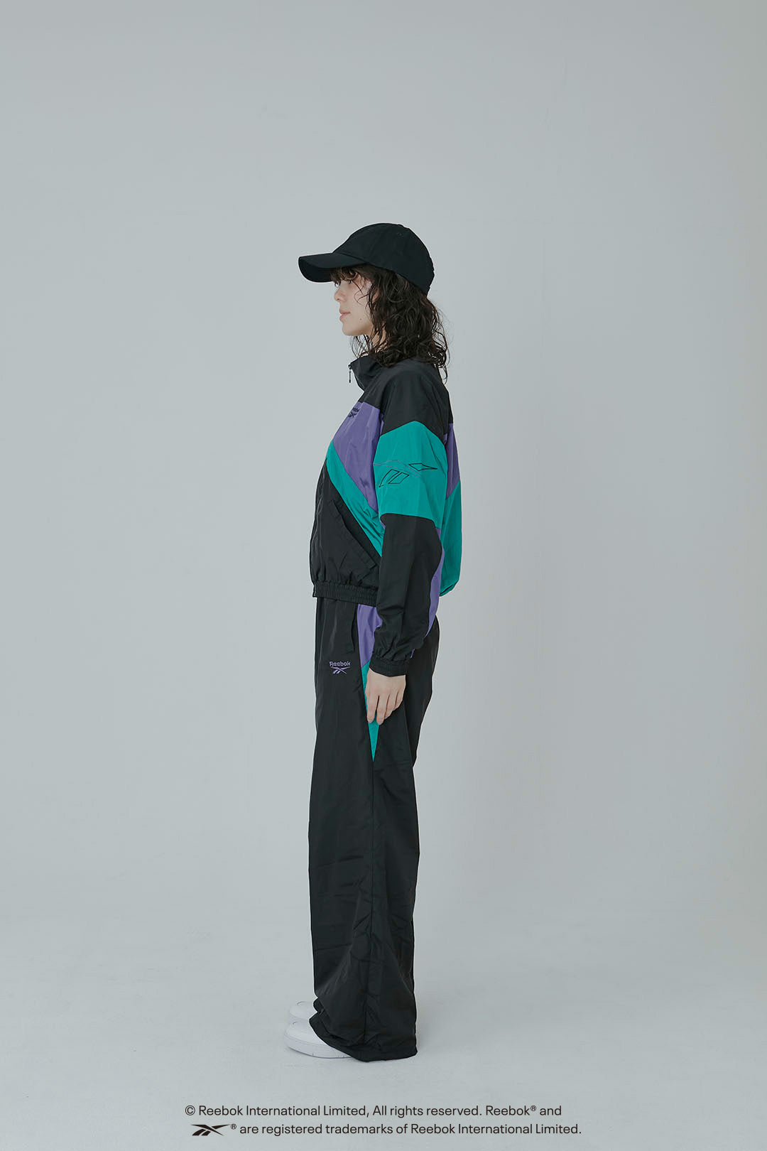 CLASSIC TRACK WIND WOMAN JACKET / リーボック クラッシック ウィンドジャケット