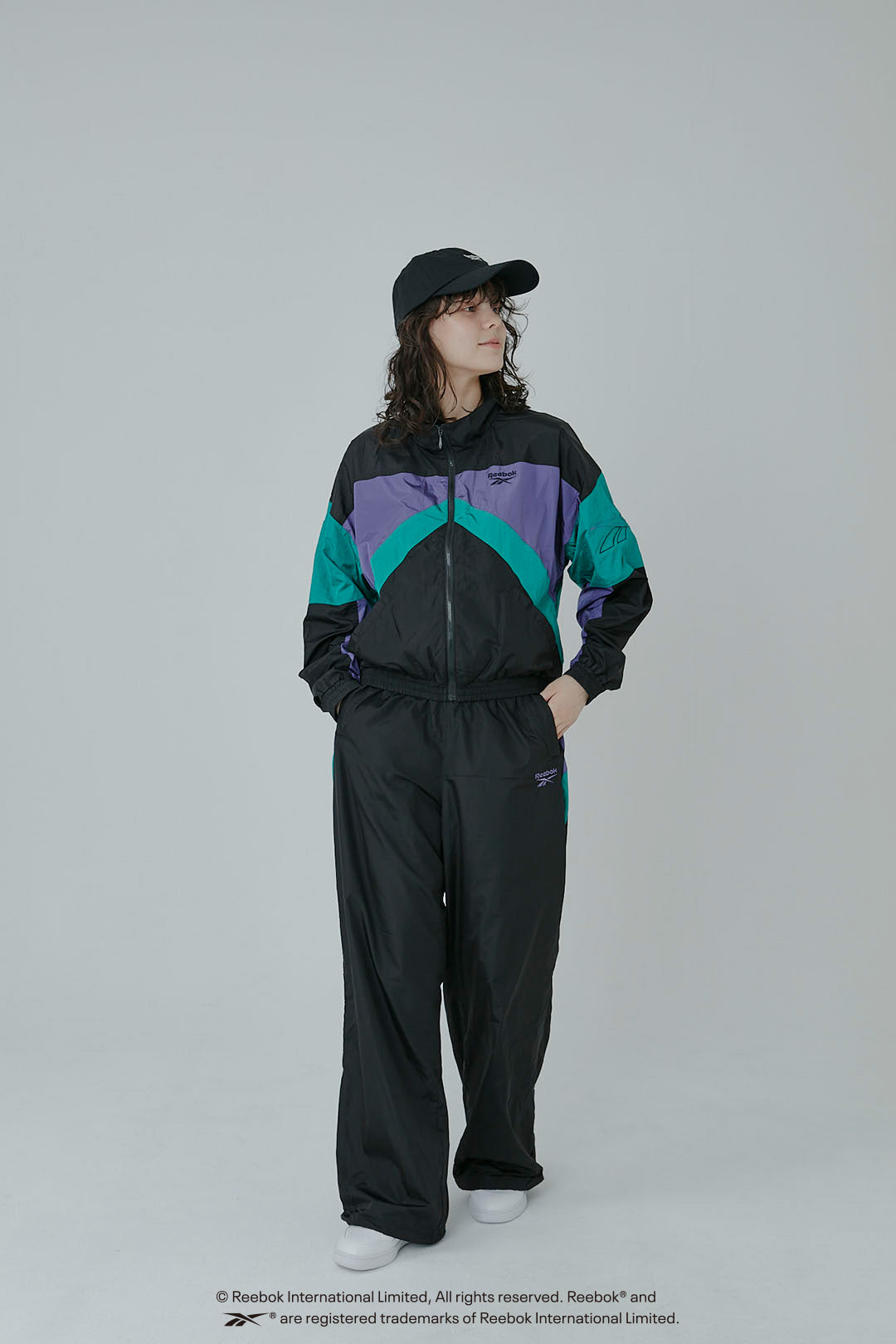 CLASSIC TRACK WIND WOMAN JACKET / リーボック クラッシック ウィンドジャケット