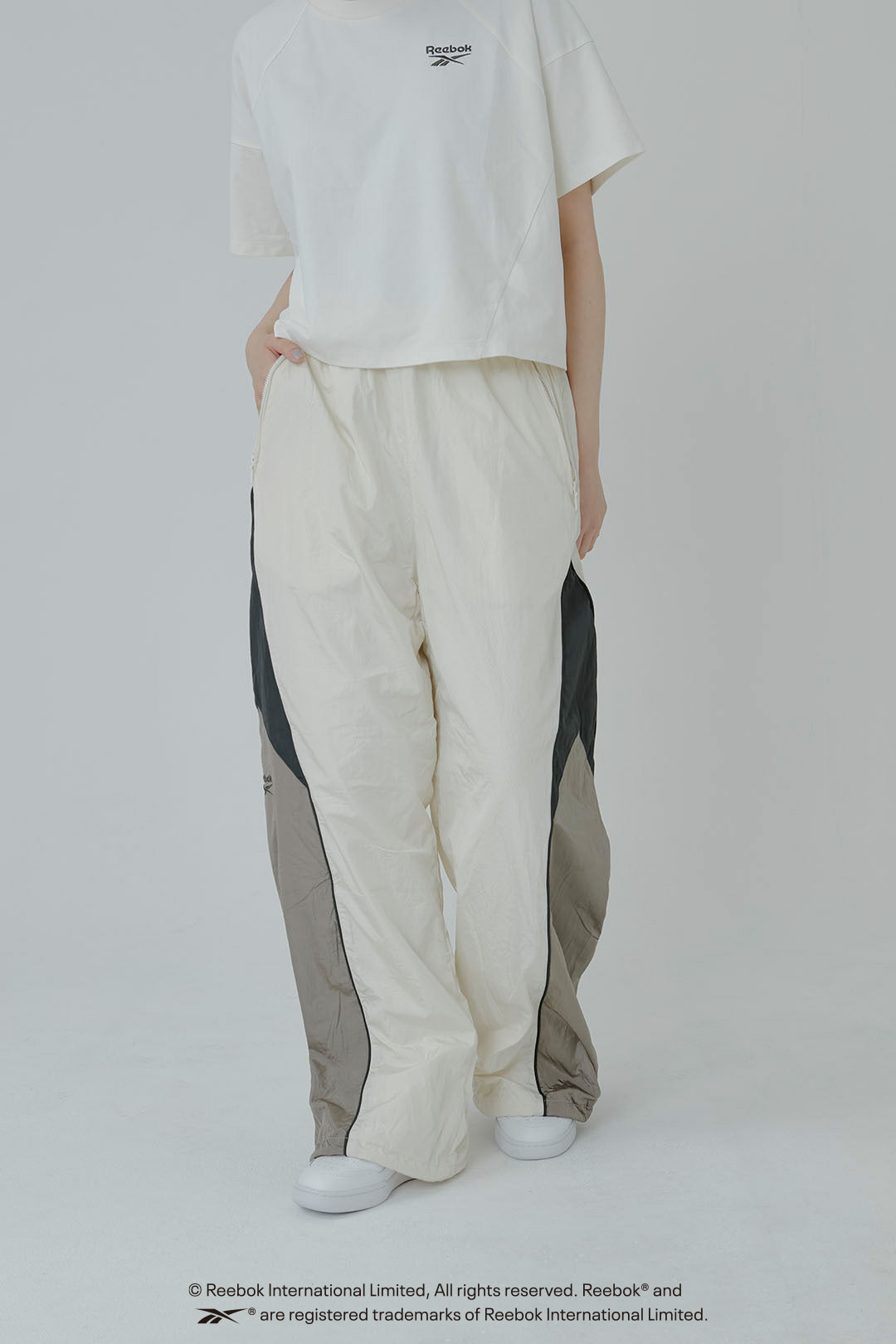 未使用　PEAKPERFORMANCE W SILVAPR PANT パンツ PEAK PERFOMANCE WIND PANTS REEBOK/ リーボック ピーク