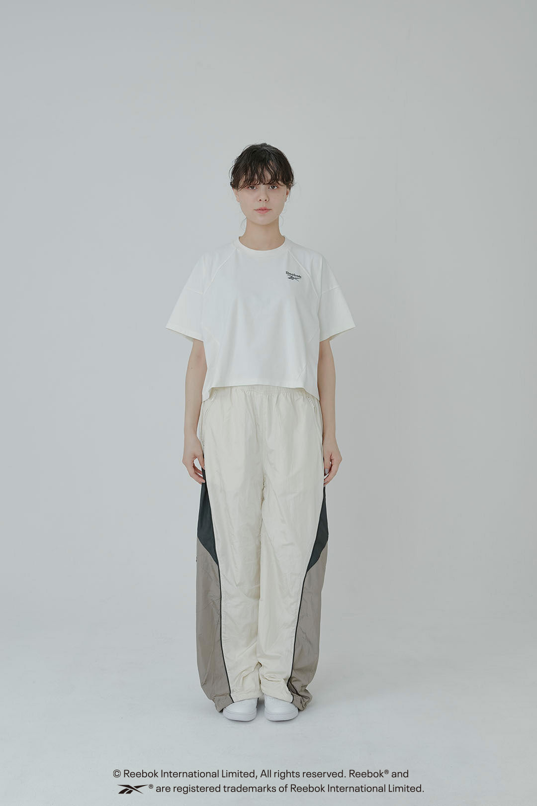 ESSENTIAL SS LOGO  SHORT-TEE / リーボック エッセンシャル ロゴ ショートTシャツ