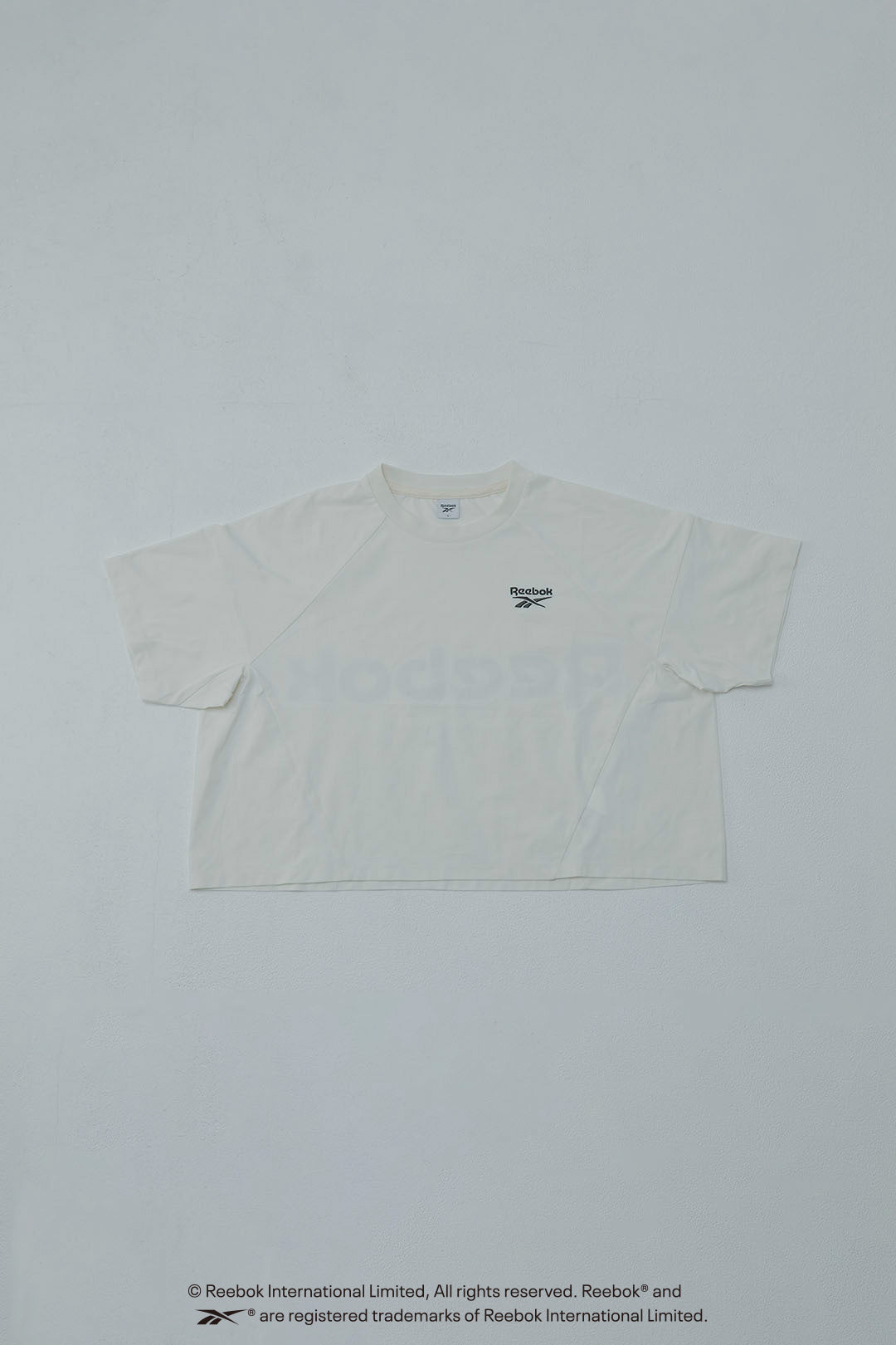 ESSENTIAL SS LOGO  SHORT-TEE / リーボック エッセンシャル ロゴ ショートTシャツ