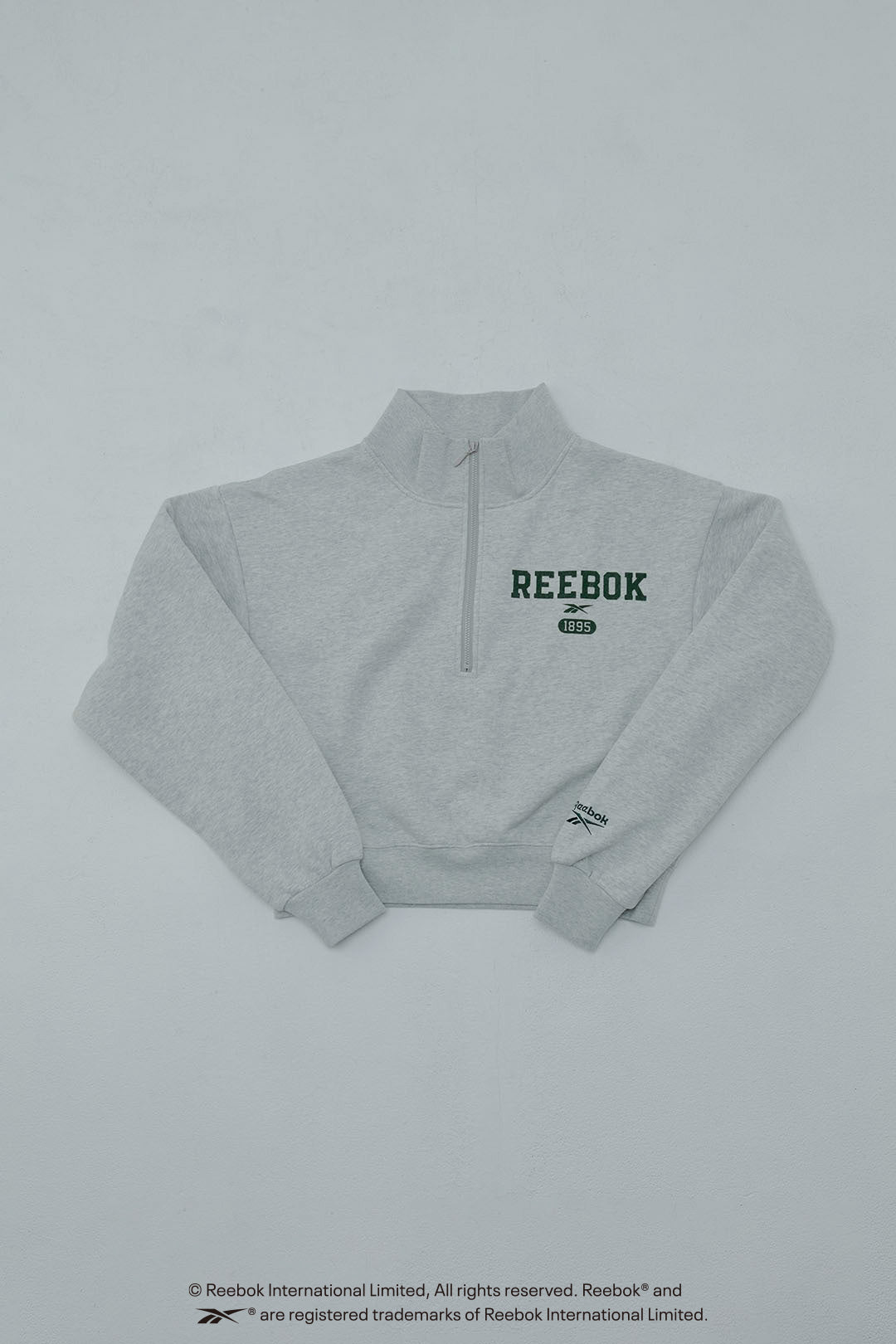 CLASSIC TRACK SHORT HALFーZIP / リーボック クラッシック トラック