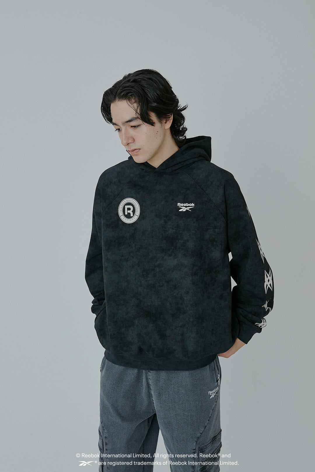 ESSENTIAL LOGO HOODIE/ リーボック エッセンシャル ロゴ フーディ