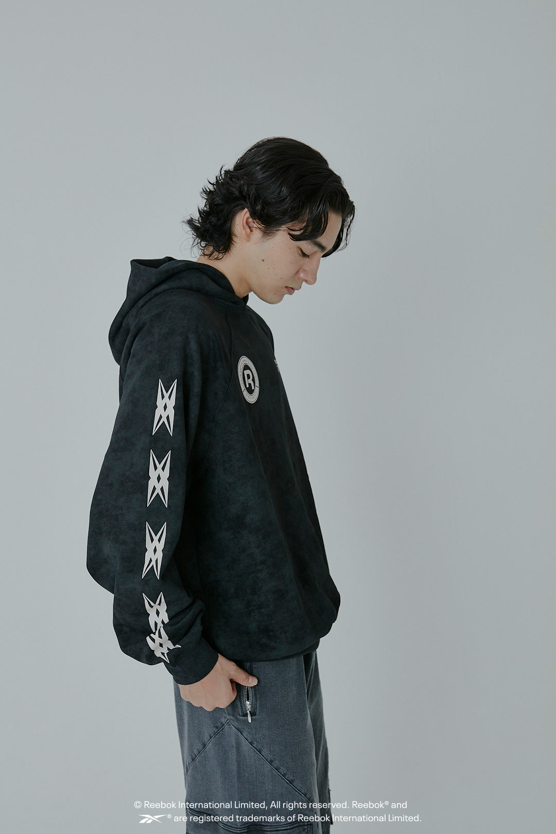 ESSENTIAL LOGO HOODIE/ リーボック エッセンシャル ロゴ フーディ