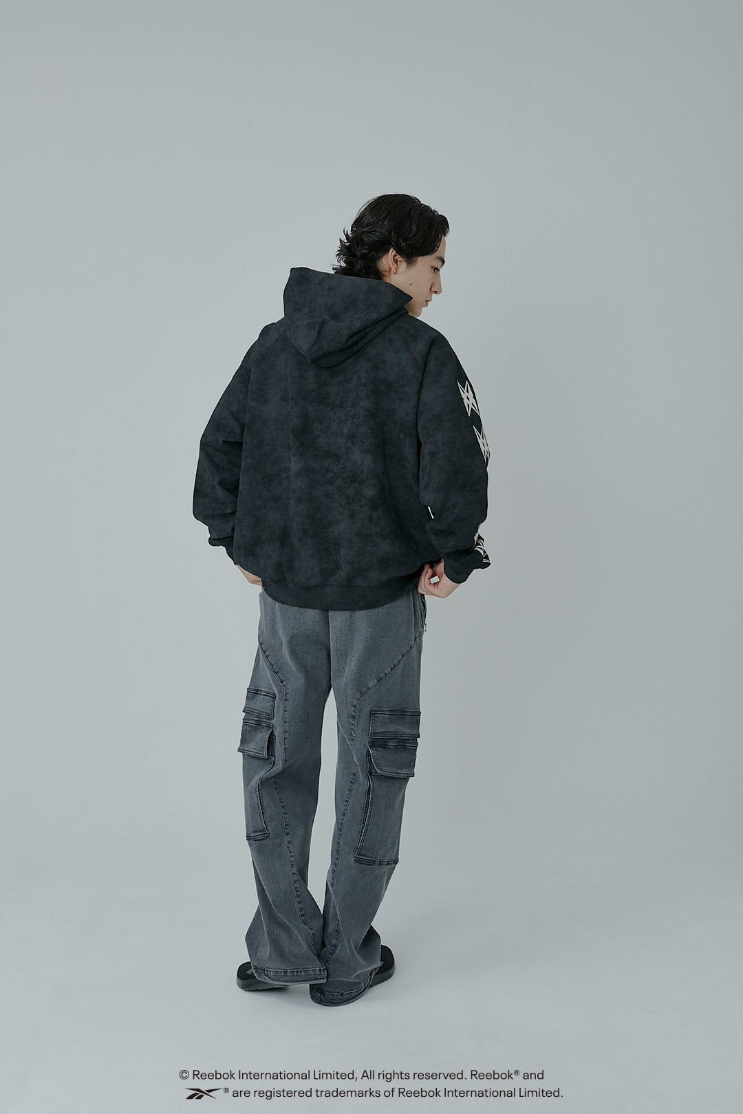 ESSENTIAL LOGO HOODIE/ リーボック エッセンシャル ロゴ フーディ